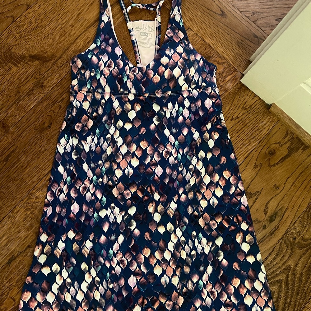 Salt Life SLX UPF 50 dress small